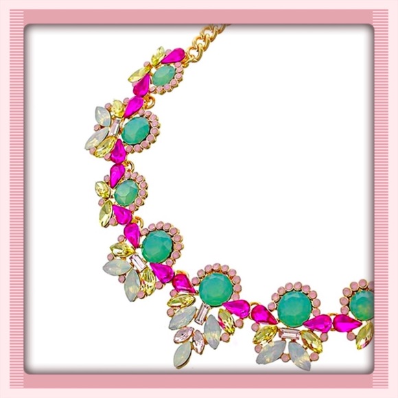 🪴Princess Necklace Earring Set - Picture 2 of 2